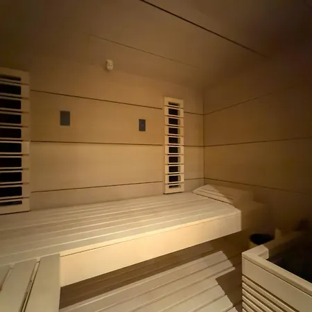 Apartment Superbe Duplex A 1850, 5 Chambres, Sauna, Garage, Pour 10 Personnes - Fr-1-564-143